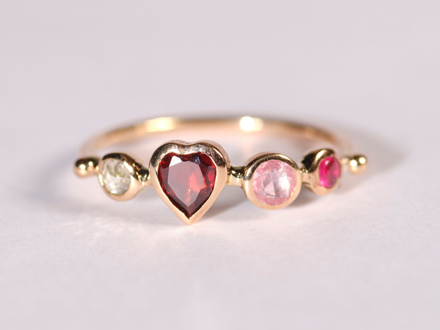 DORETTE | COEUR GARNET DIAMOND RING