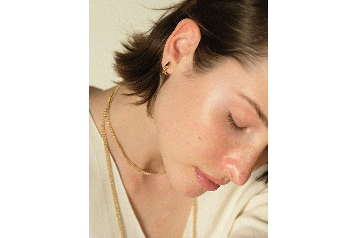 MAGGOOSH | Garnet Chain Hoops