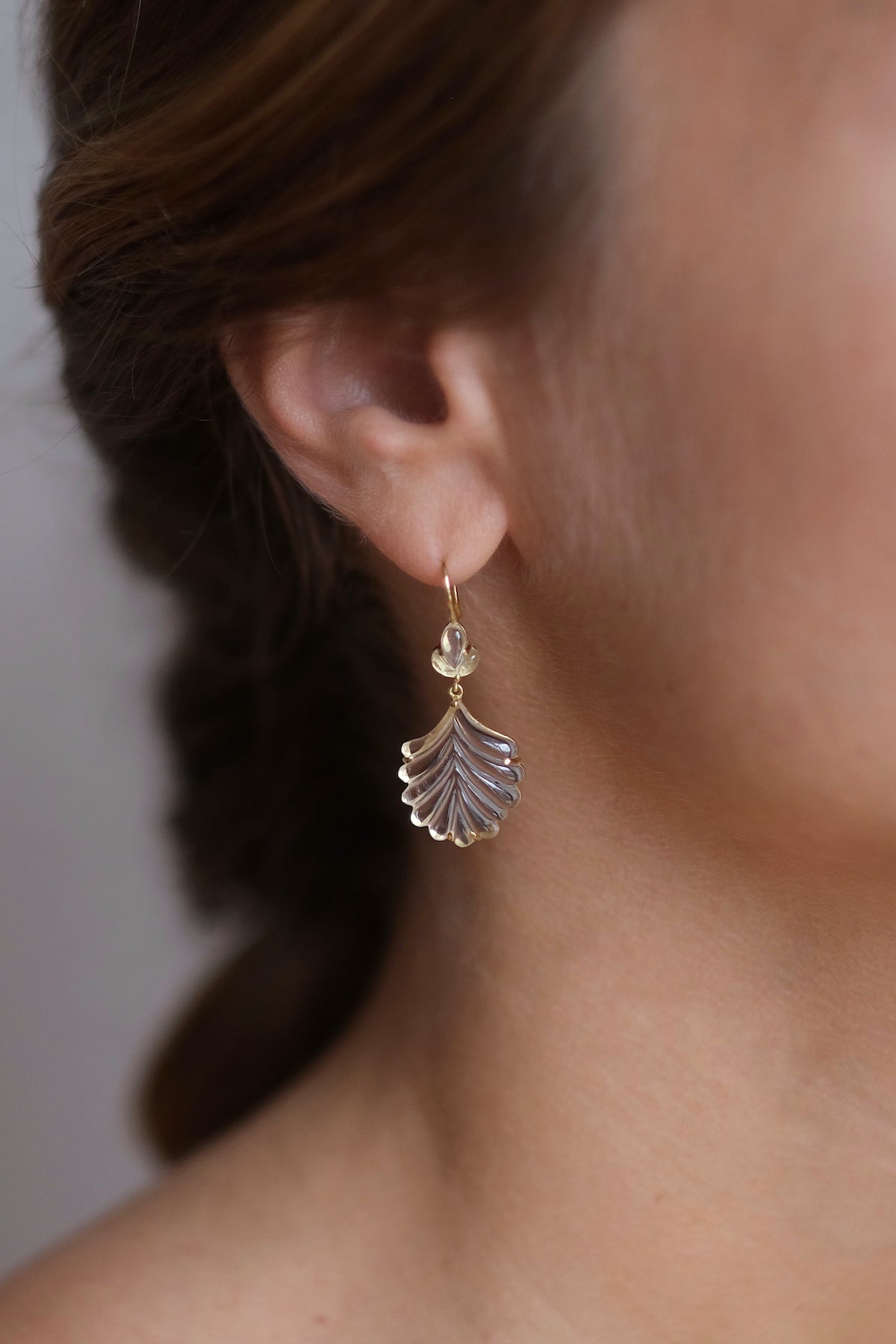MAGGOOSH | TULSI HOOK clear quartz EARRINGS