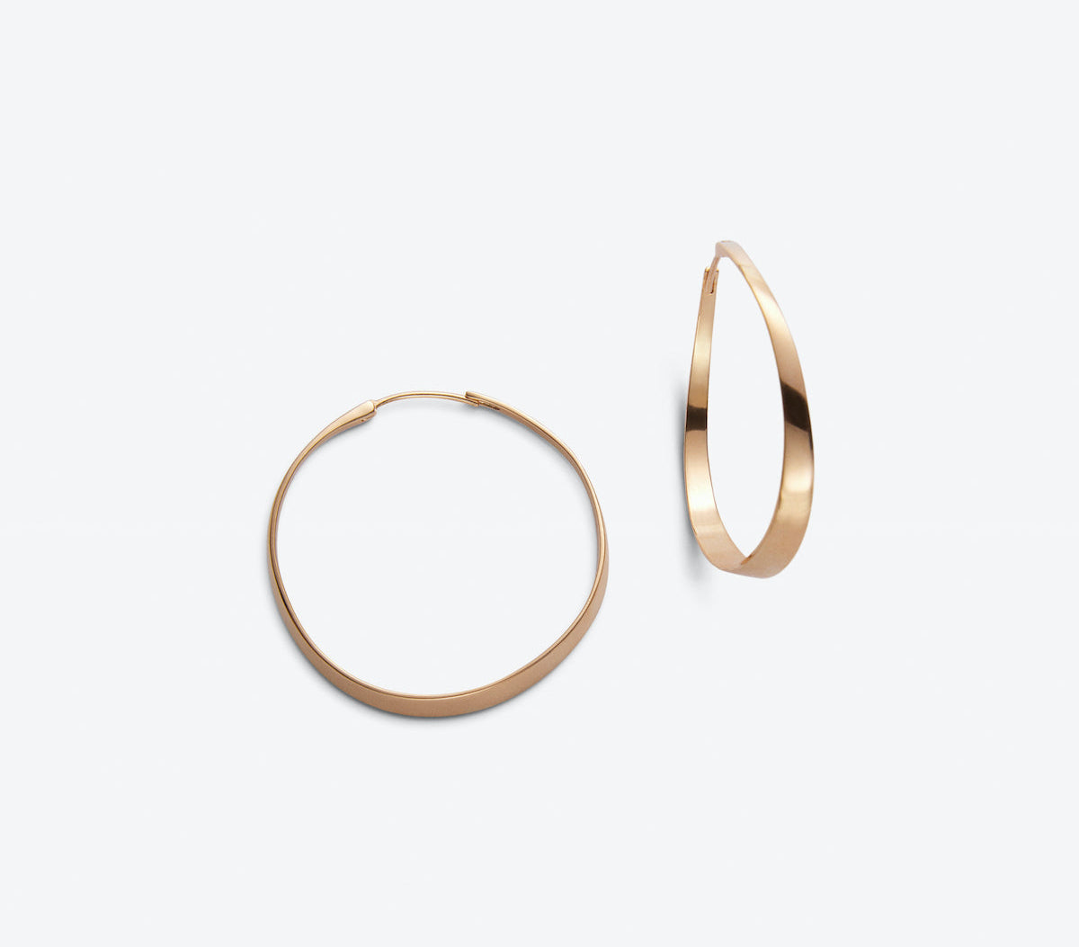 HELENA ROHNER | IRREGULAR ROUND EARRINGS