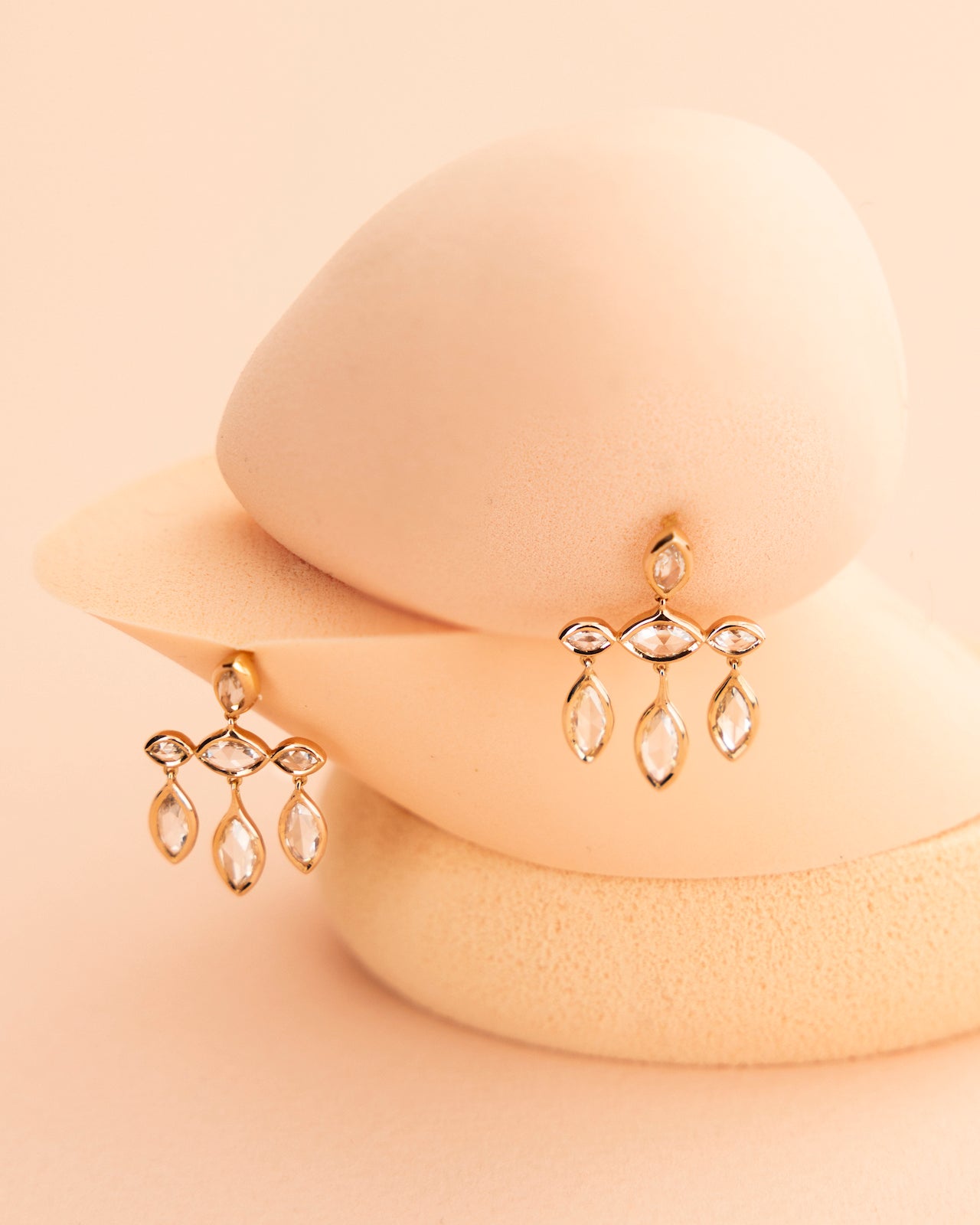 MYRTO ANASTASOPOULOU | Nephele mini chandelier