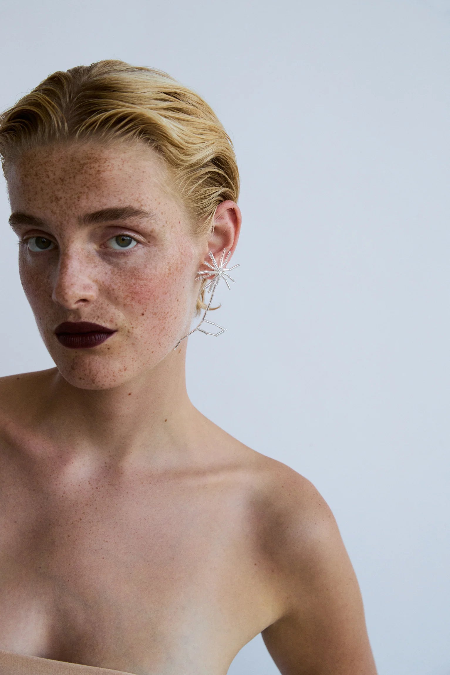 PURA UTZ | SILVER DANDELION EAR STICK