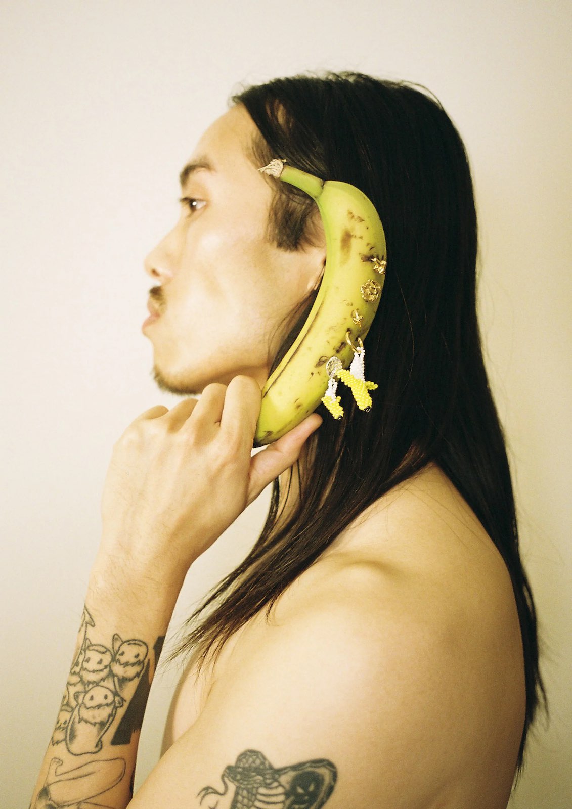 PURA UTZ | MINI BANANA EARRINGS WITH ZIRCONS