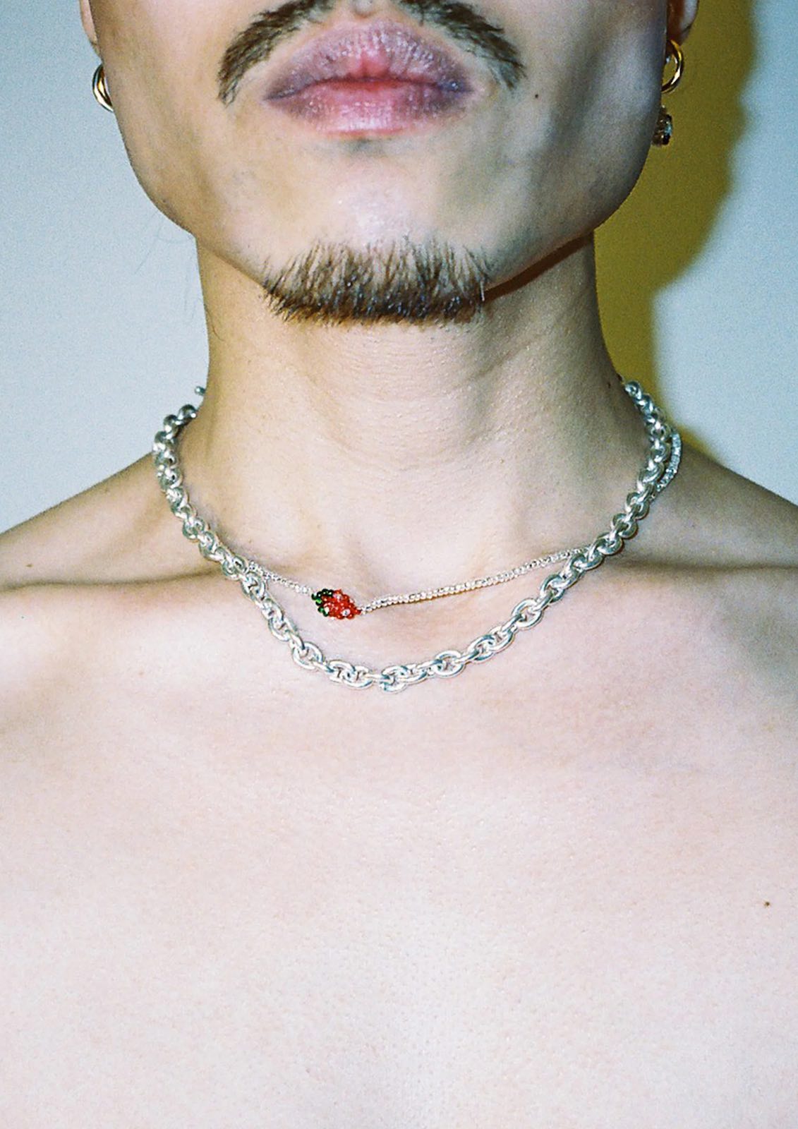 PURA UTZ | MINI SILVER STRAWBERRY NECKLACE