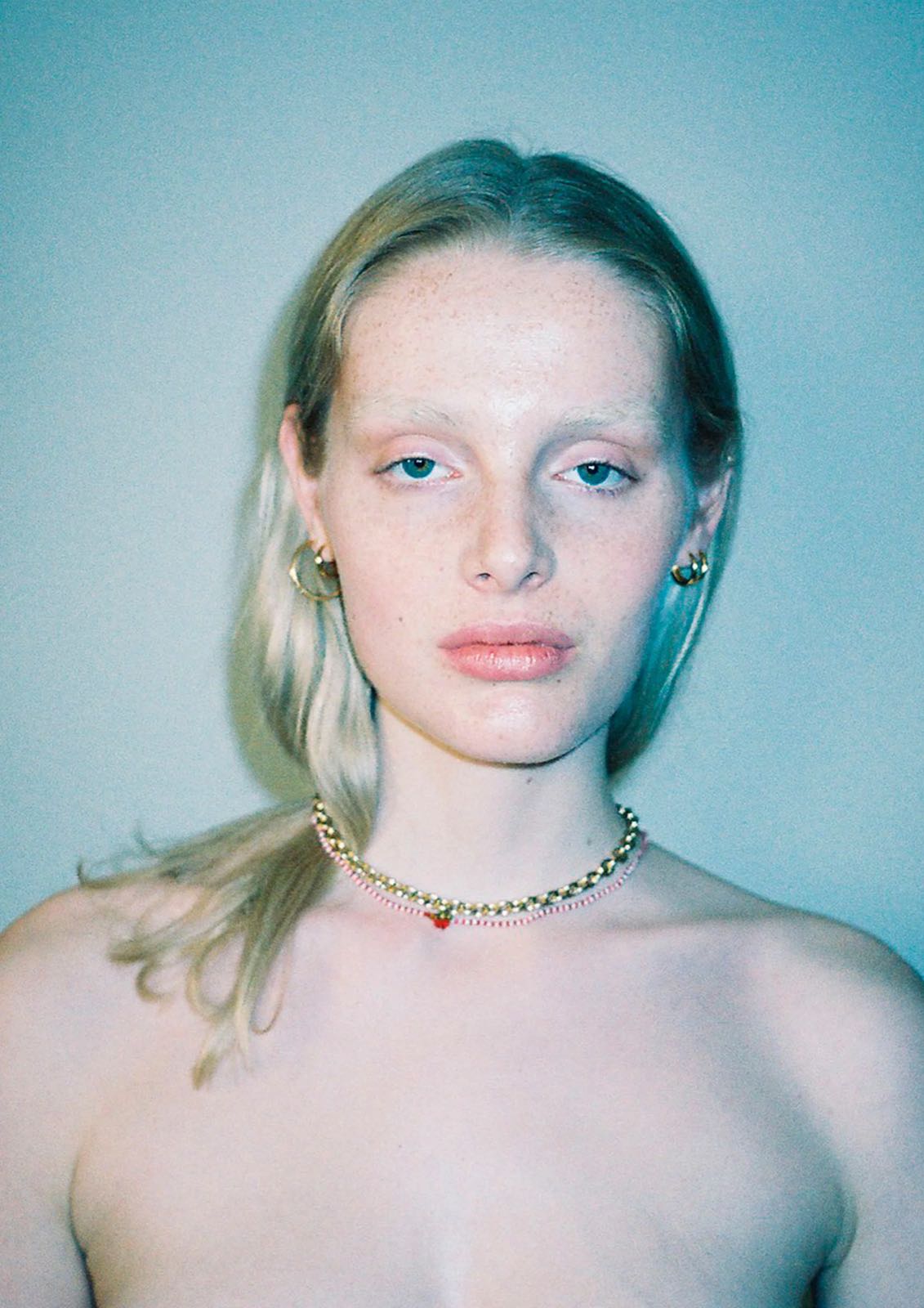 PURA UTZ | MINI STRIPED APPLE NECKLACE