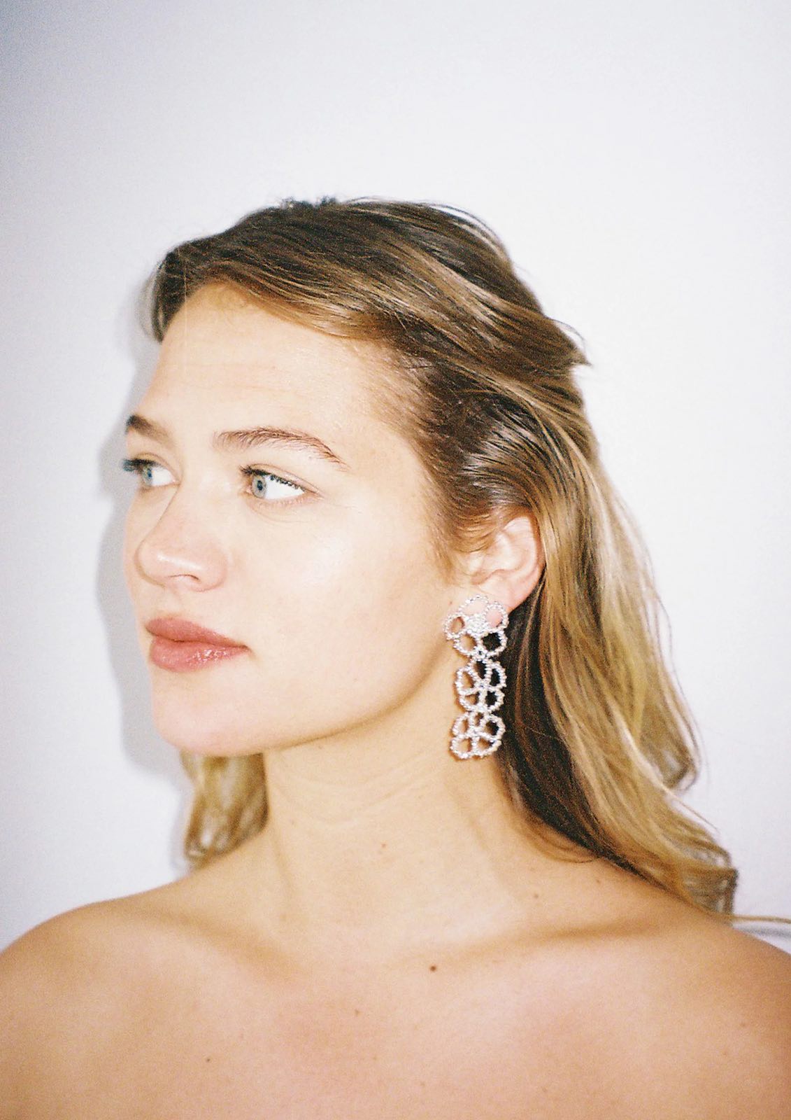 PURA UTZ | TRIPLE FLOWER EAR STICK