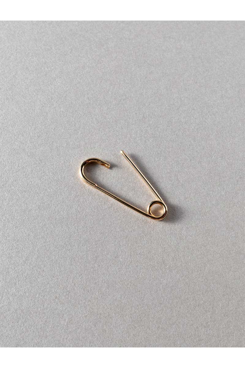 SIMMON SATO | SAFETY PIN EARRING