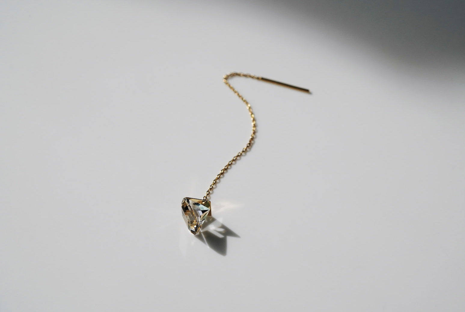 SIMMON SATO | REFLECTION QUARTZ CHAIN EARRINGS