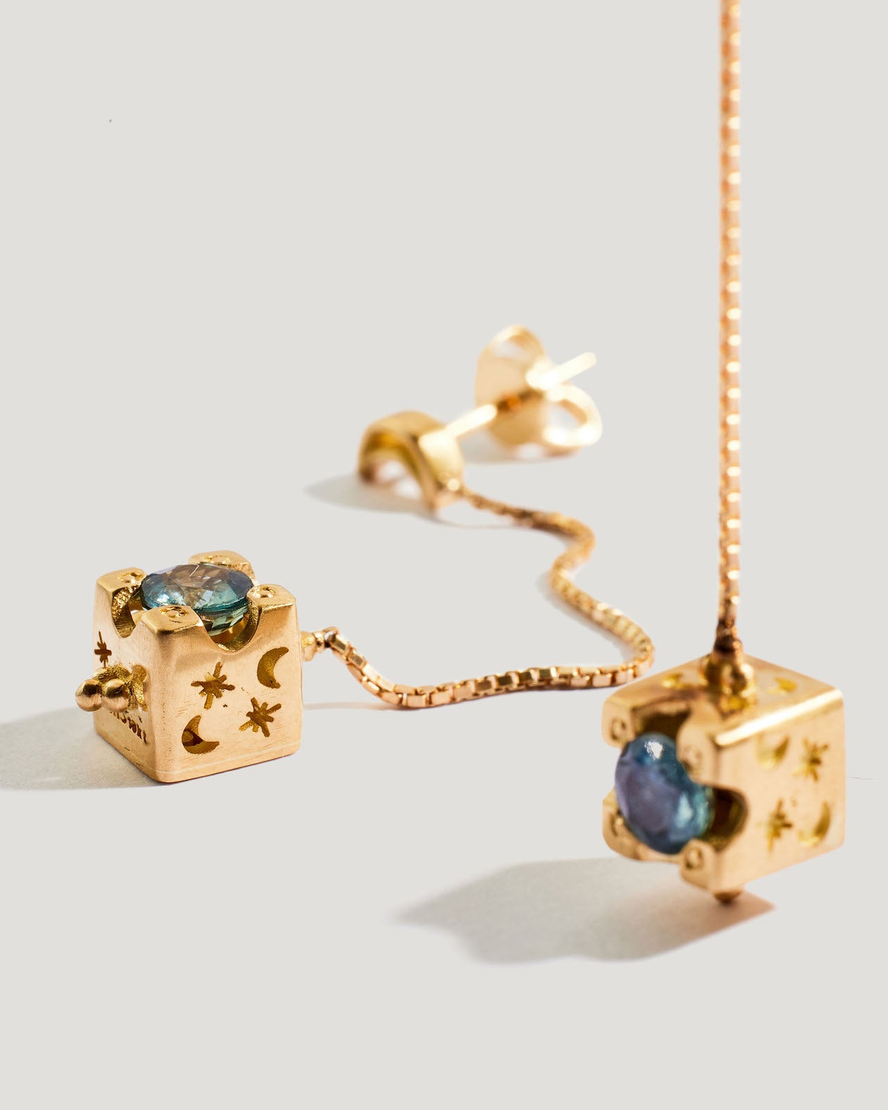 PARI | Pandoras cosmic box EARRINGS