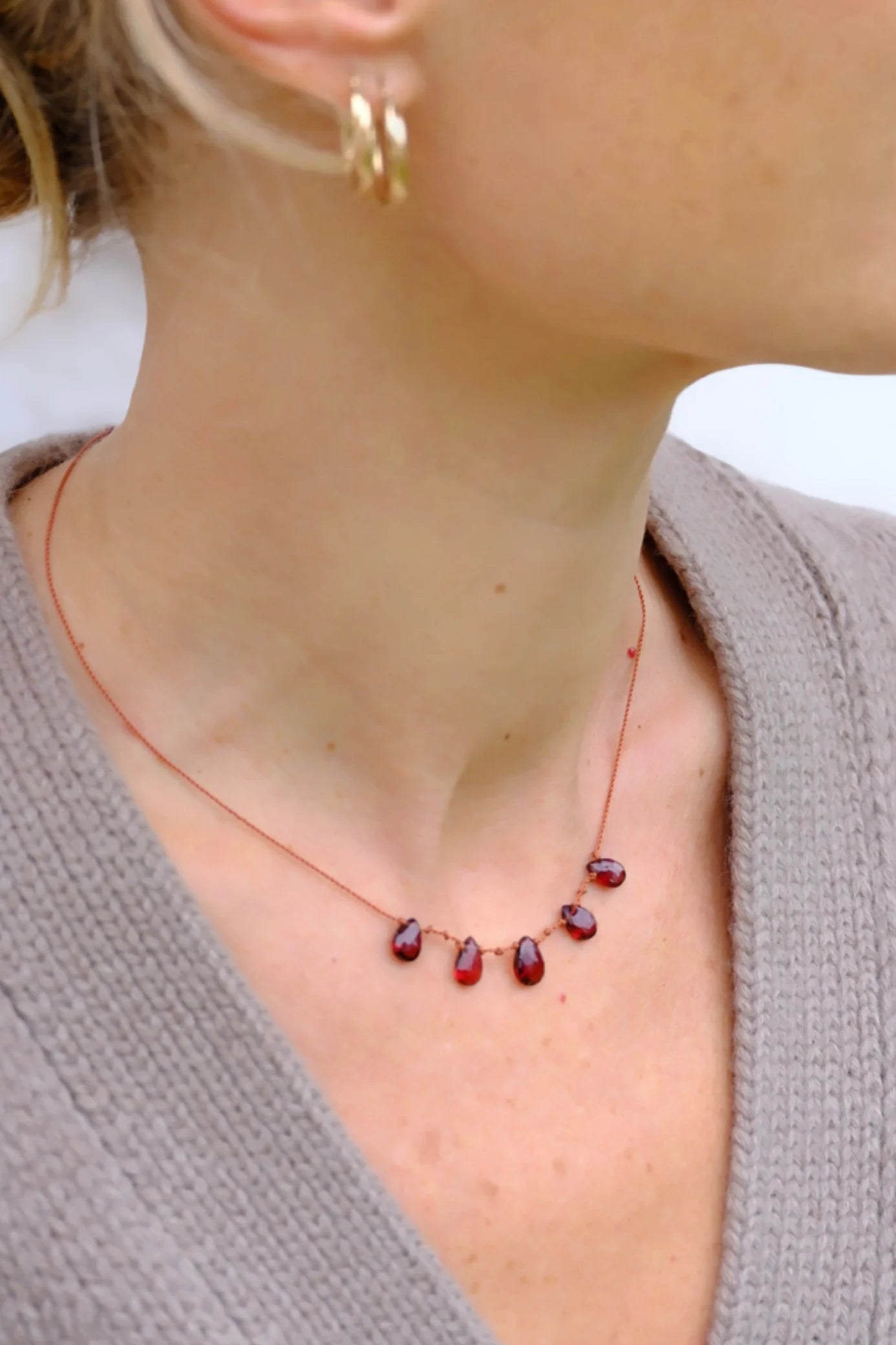 IVARENE | 5 Gouttes Necklace with garnet
