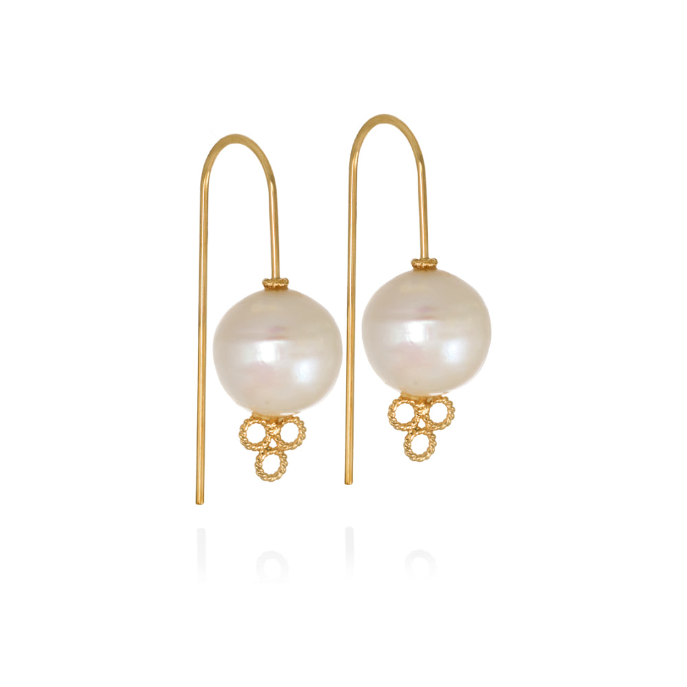 CHRISTINA SOUBLI | hooks with pearls
