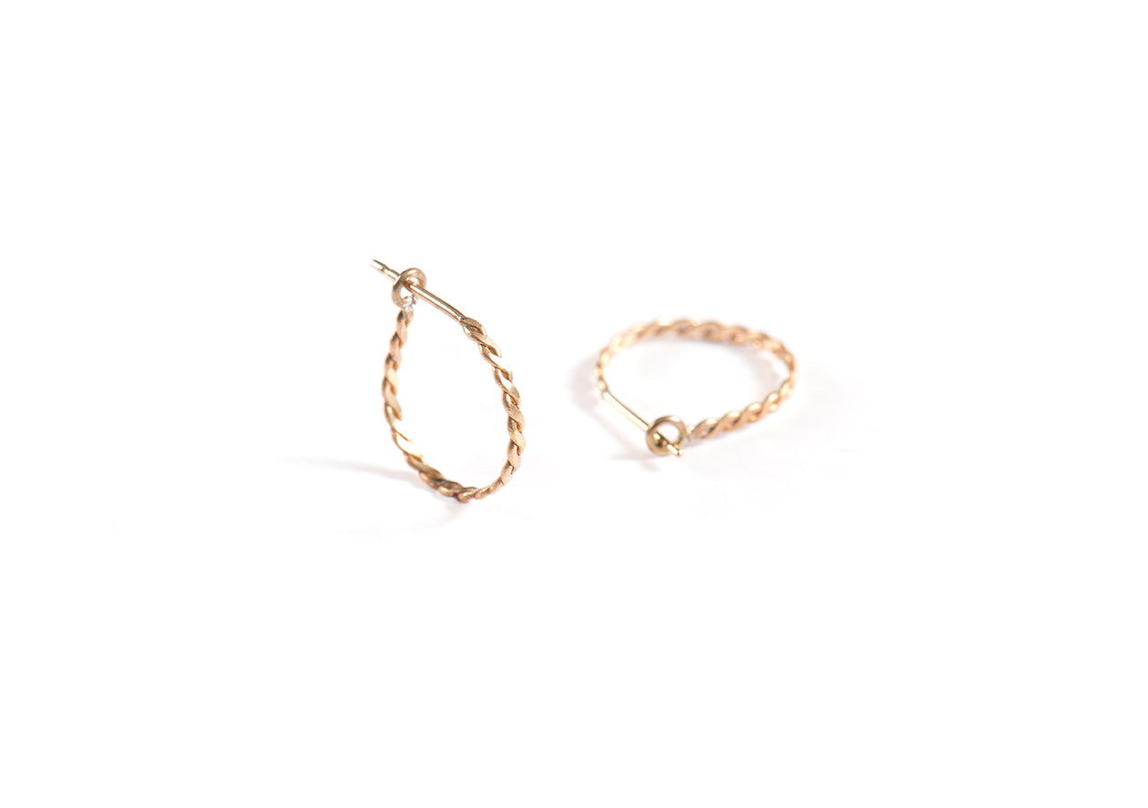 TASSIA CANELLIS | Filigrane hoops