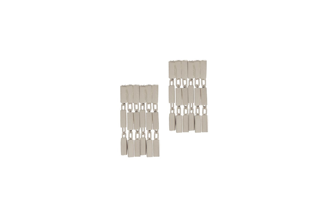 MAGGOOSH | Tiny Fringe Silver Earrings