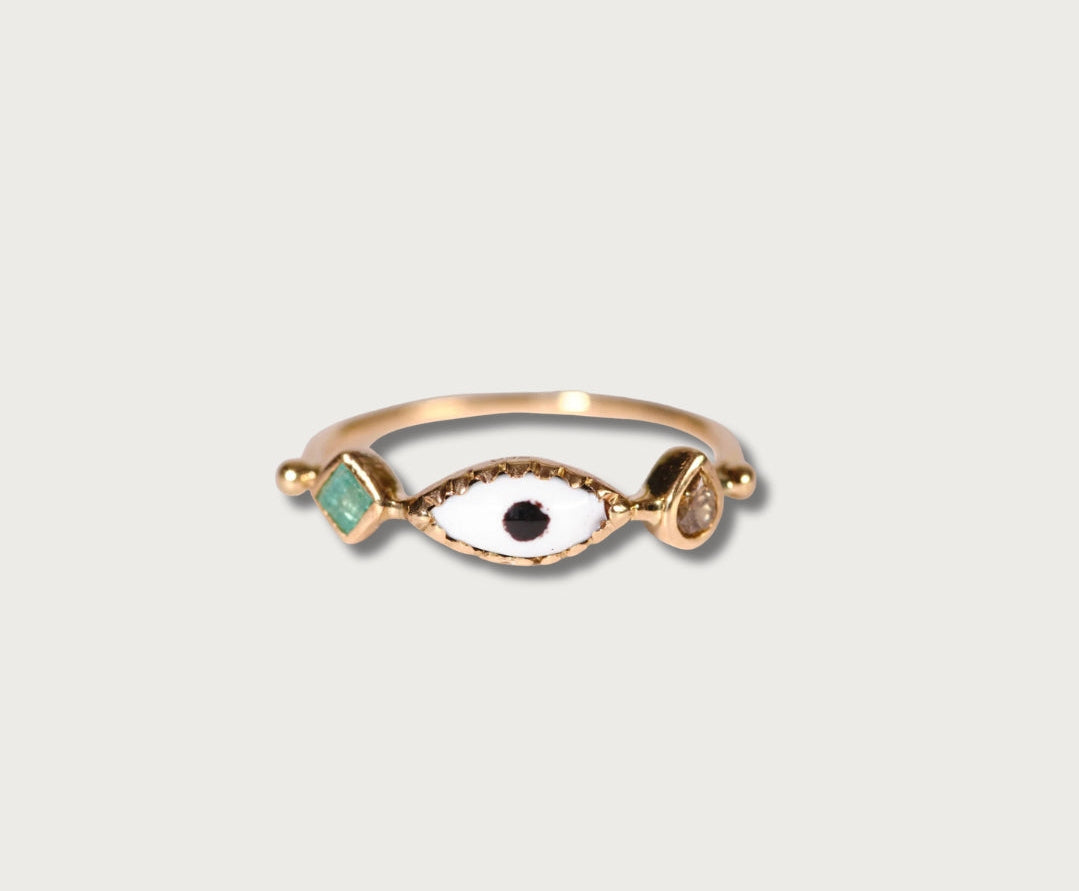 DORETTE | EYE RING WITH EMERALD AND DIAMOND