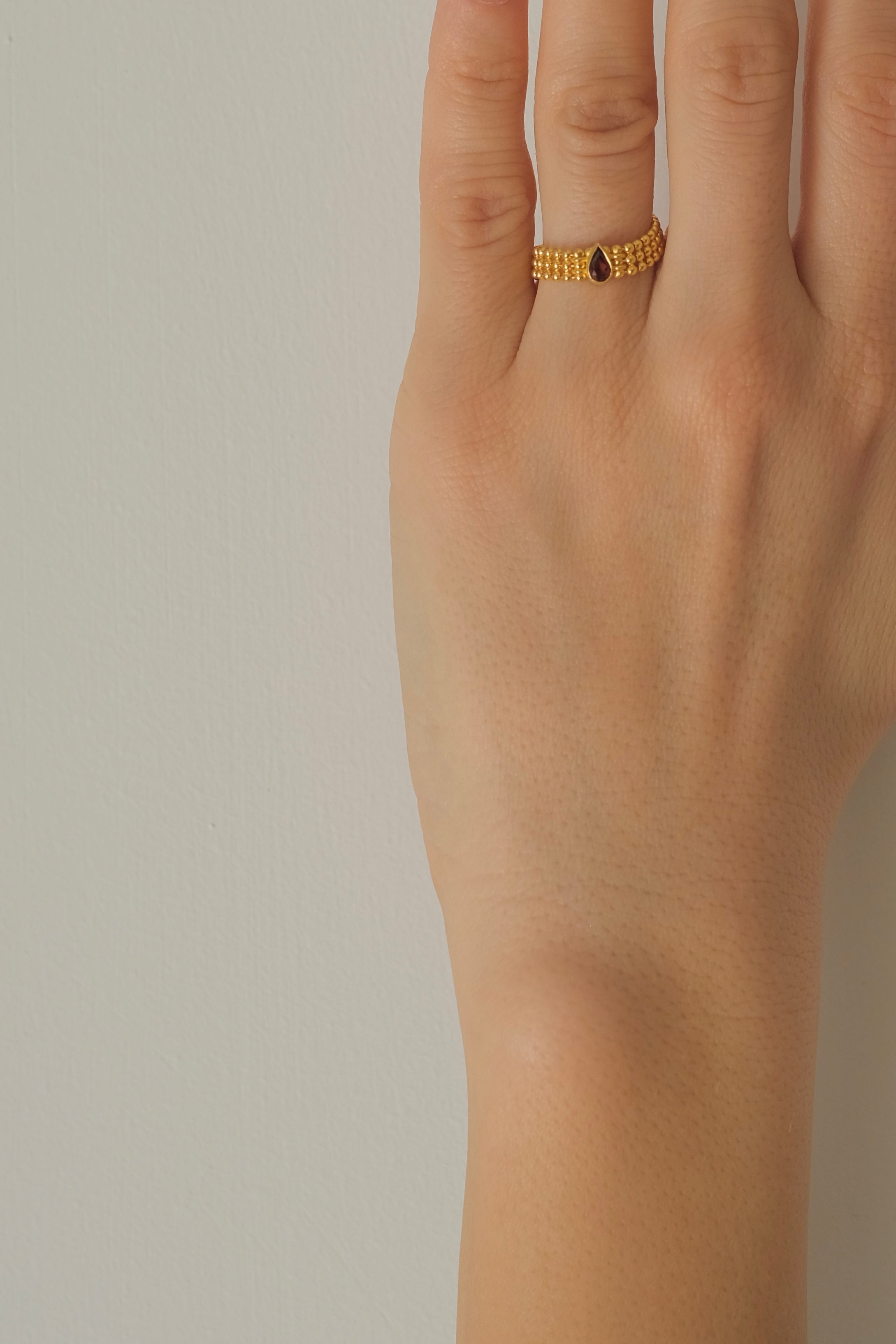 MAGGOOSH | Altar Pear Ring