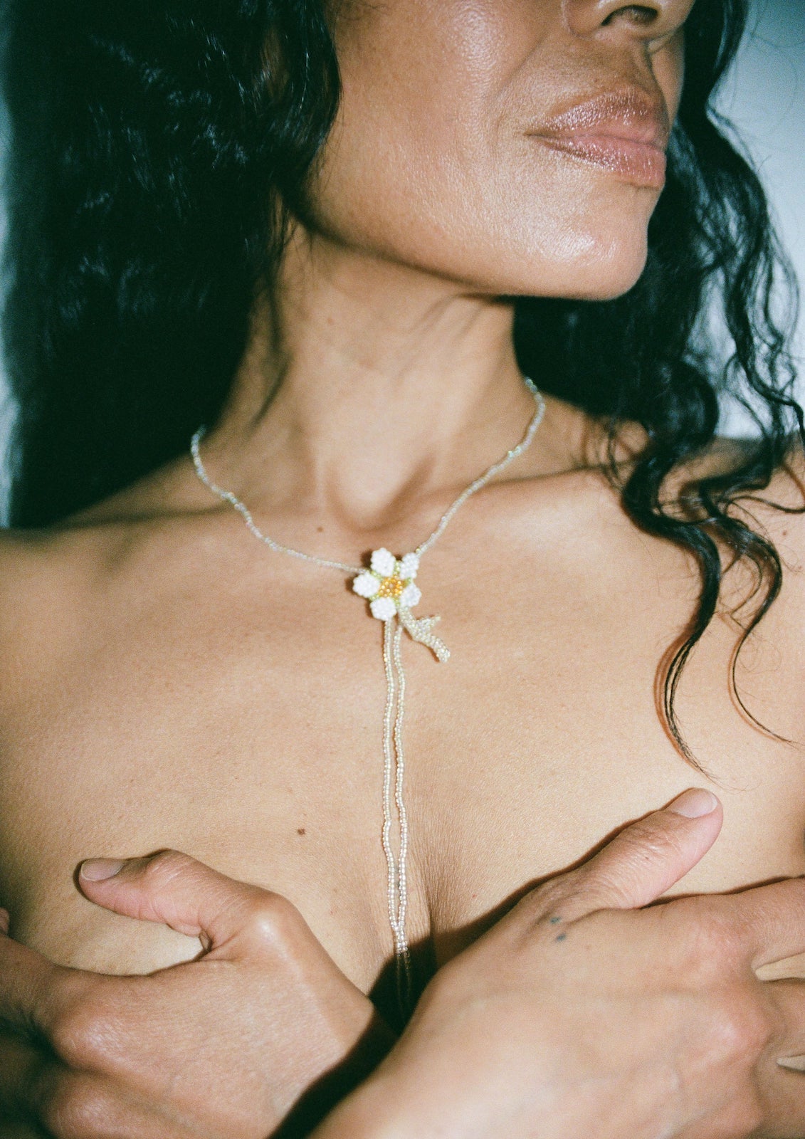 PURA UTZ | DAISY TIE BOLO