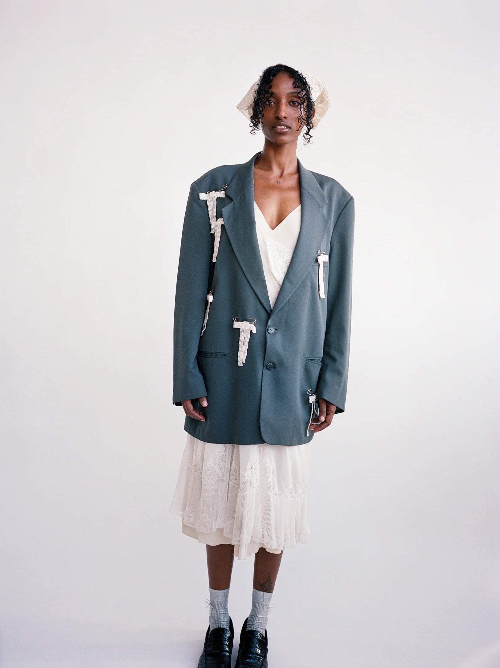 PURA UTZ | LACE BOW BROOCH