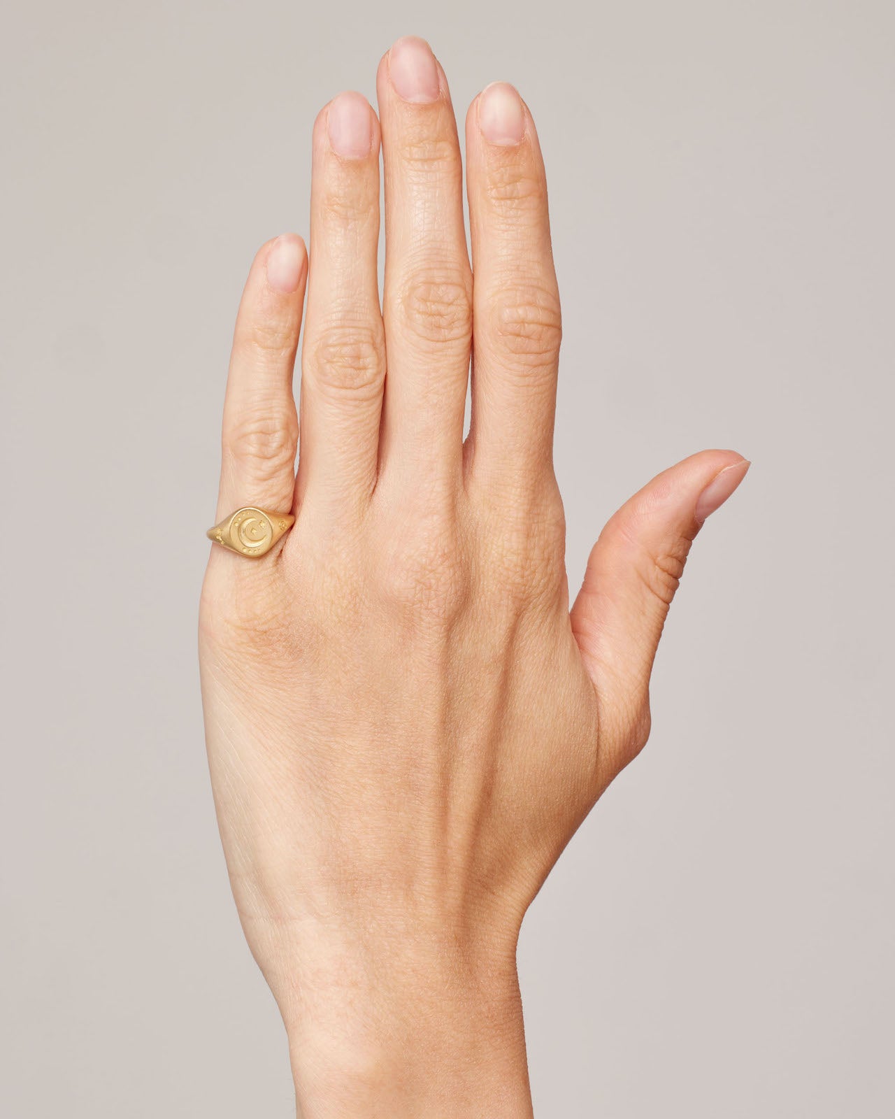 PARI | CRESCENT MOON RING