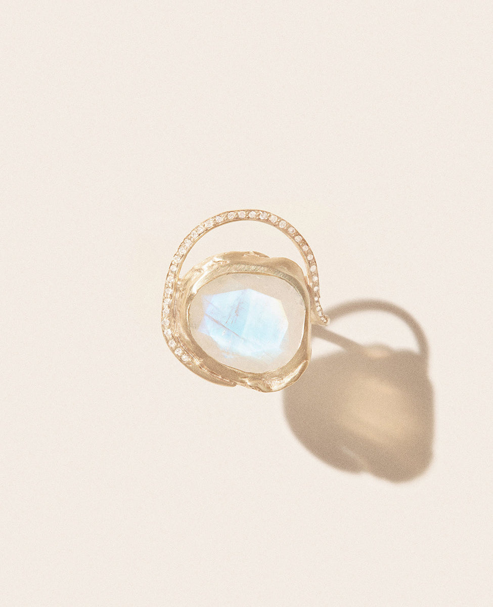 PASCALE MONVOISIN | Ring Gaia moonstone