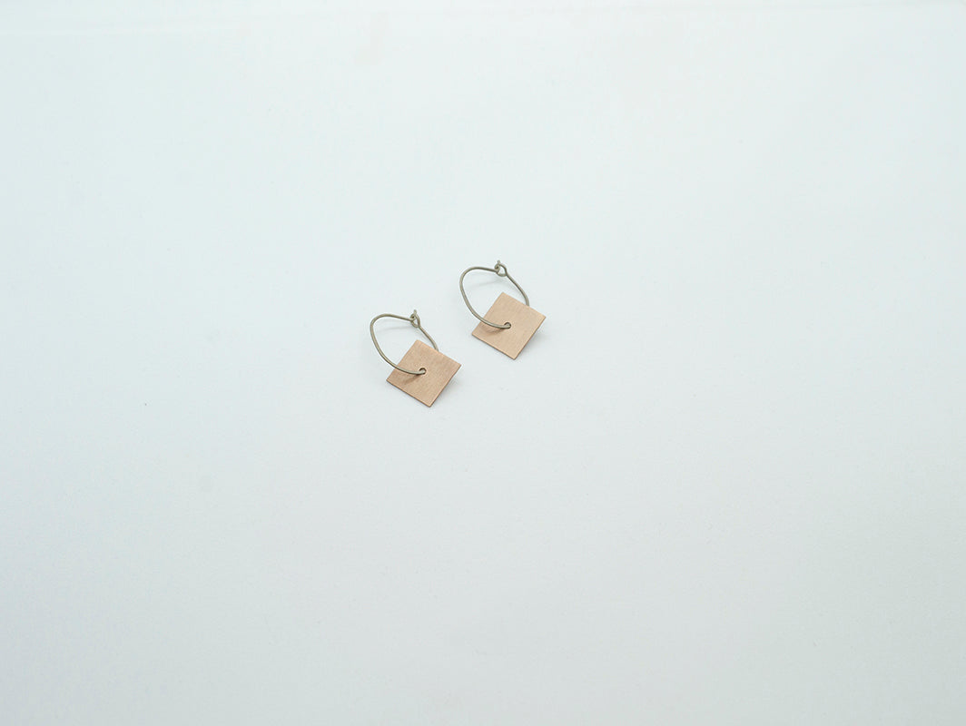 JOANNA CAVE | Square hoops