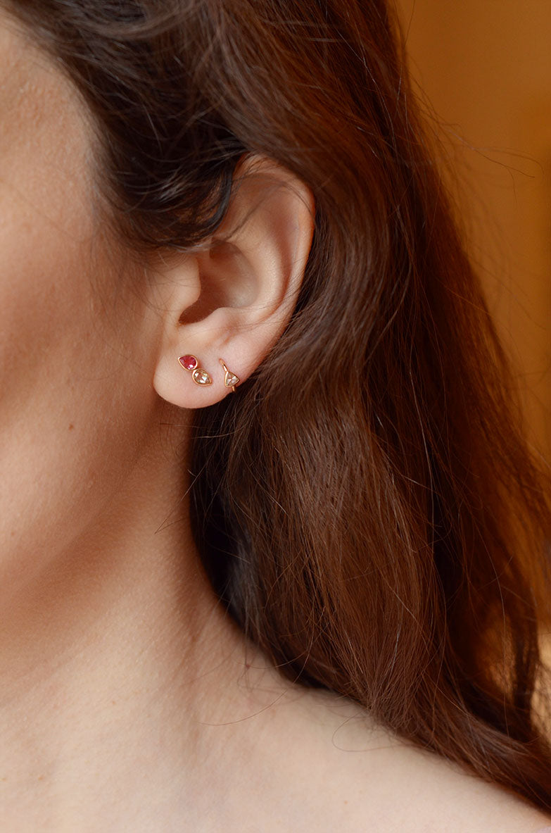 MYRTO ANASTASOPOULOU | Dove single earring