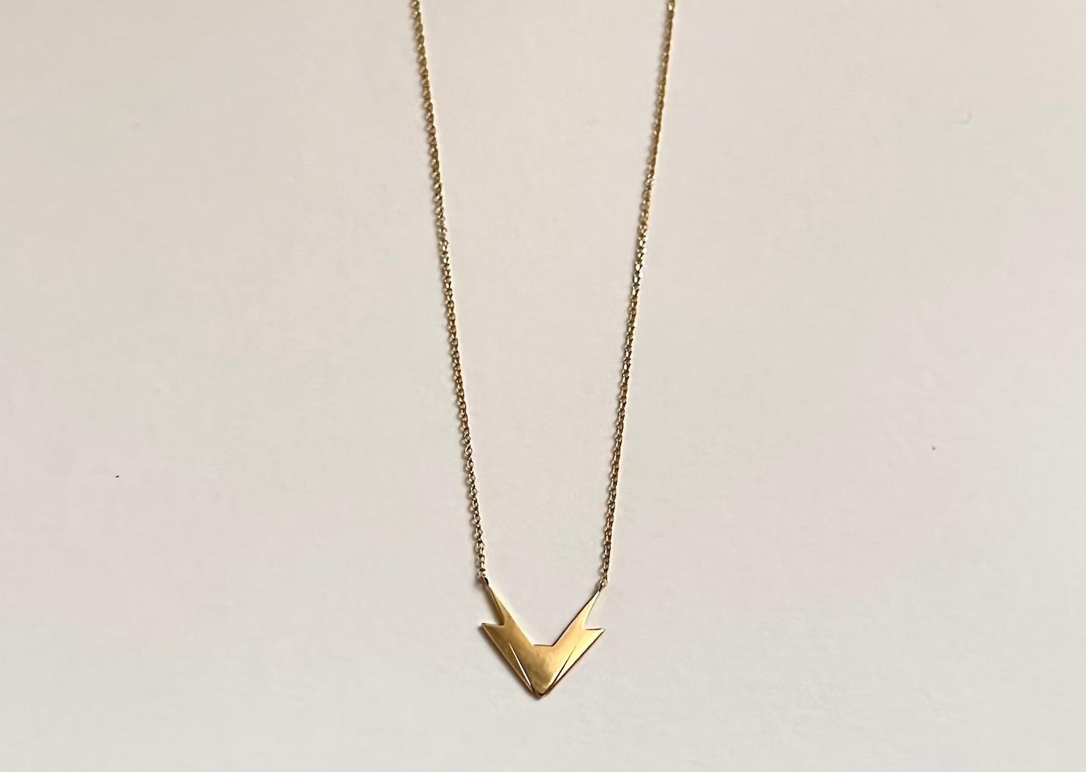 LITO | Triangle necklace