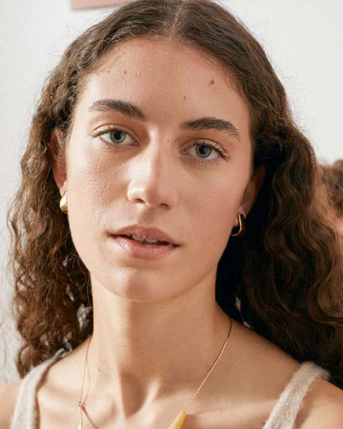 Helena Rohner | Small flat gold-plated hoops