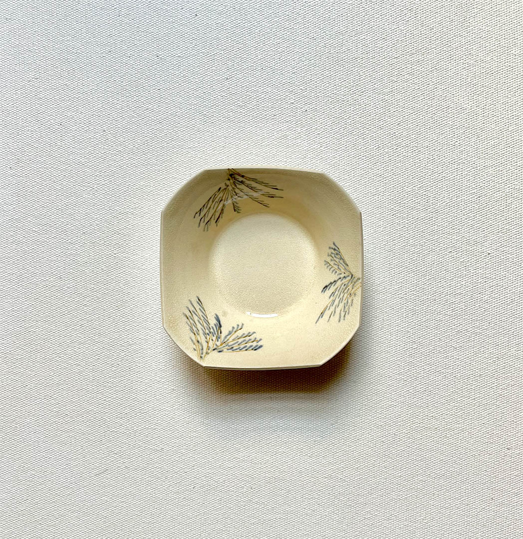 Yatimono Flower Dish (1818-1844)