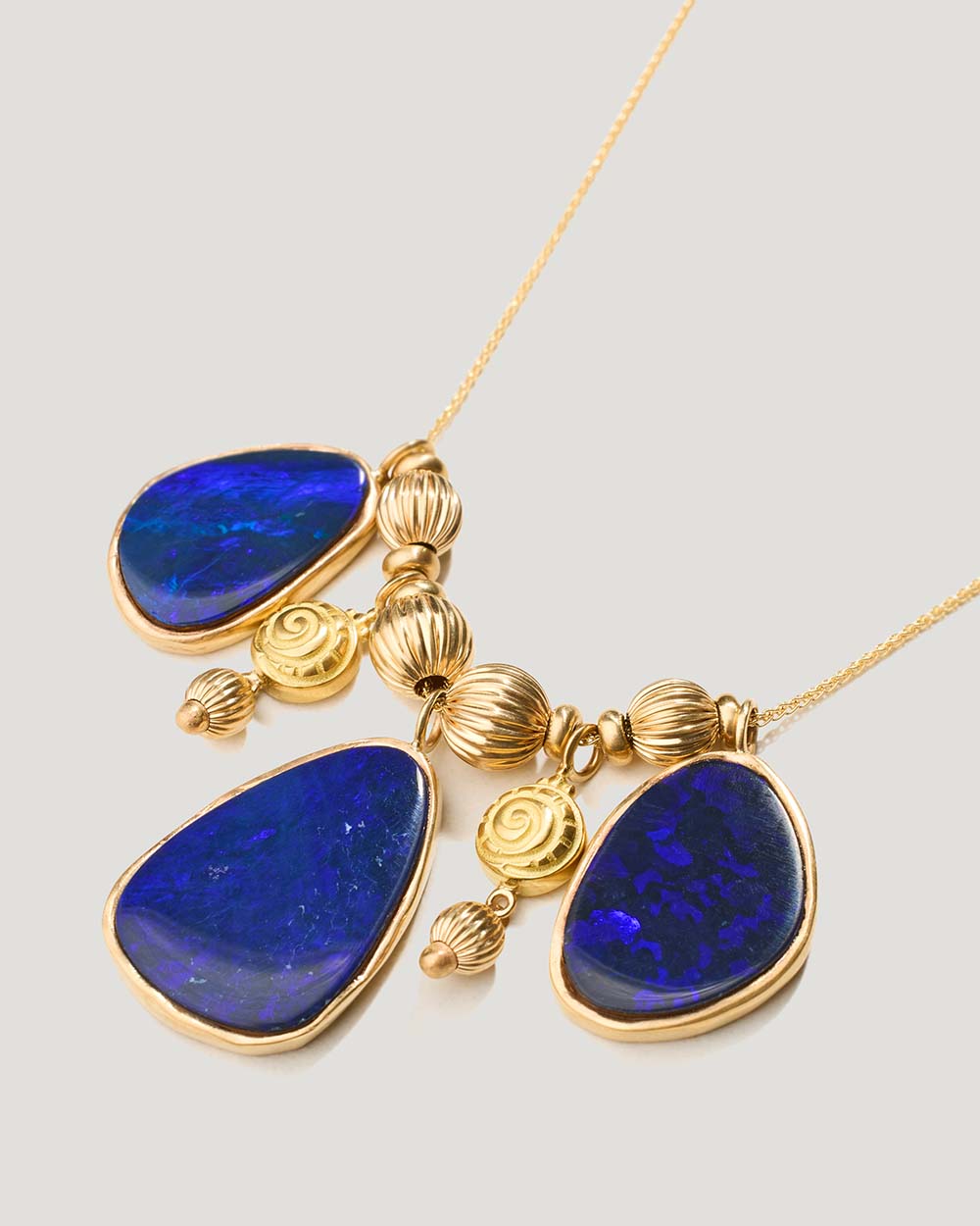 PARI | The Three Sisters necklace