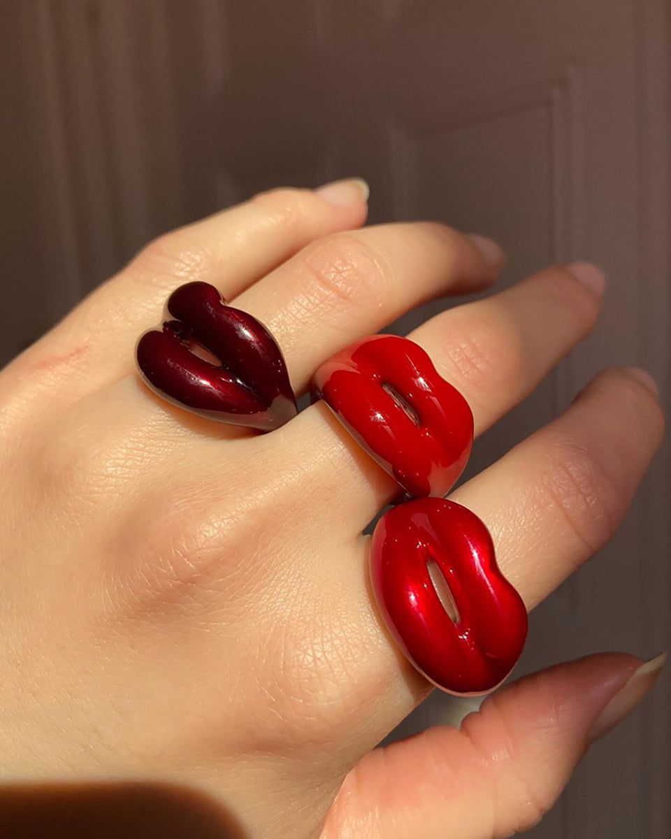 HOTLIPS BY SOLANGE | Juicy red hotlips ring