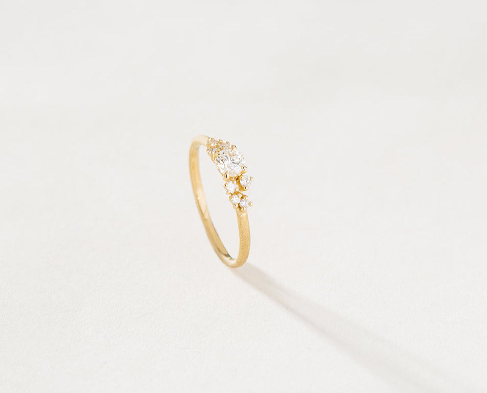 WE BY WHITEBIRD | Aurora ring | champagne diamond